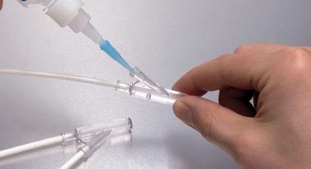 Cianoacrilato per il settore medicale